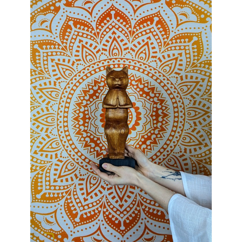 Drewniany Kot w Pozycji Stojącej | Indonezja